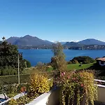 Rubino Con Giardino E Jacuzzi Vista アパート