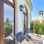 Rubino Con Giardino E Jacuzzi Vista