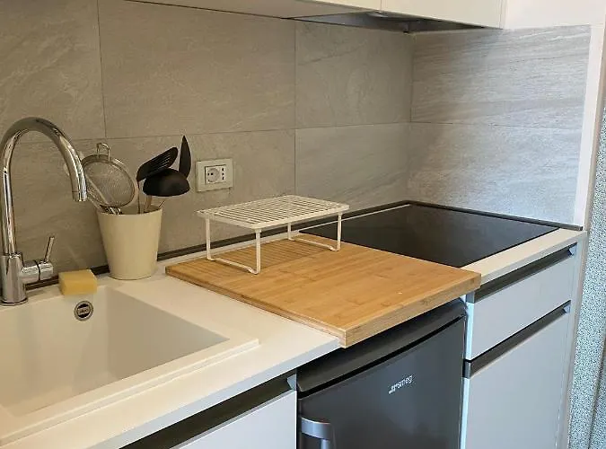 Rubino Con Giardino E Jacuzzi Vista 아파트 *