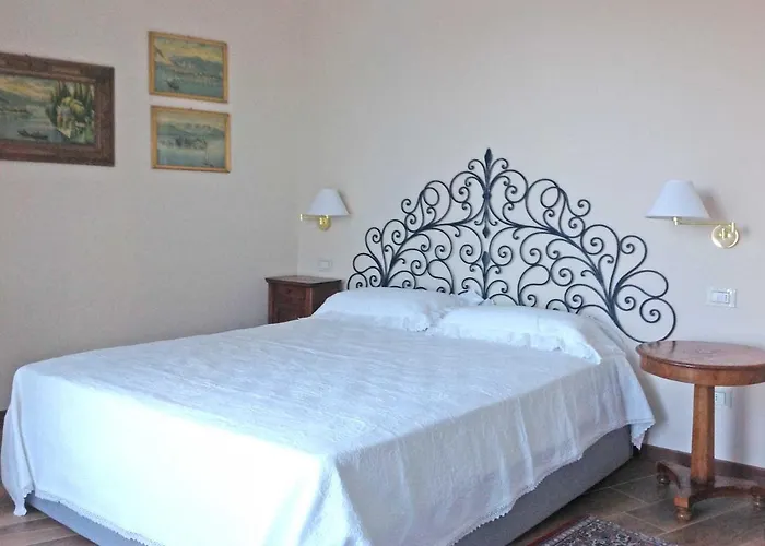 Rubino Con Giardino E Jacuzzi Vista *